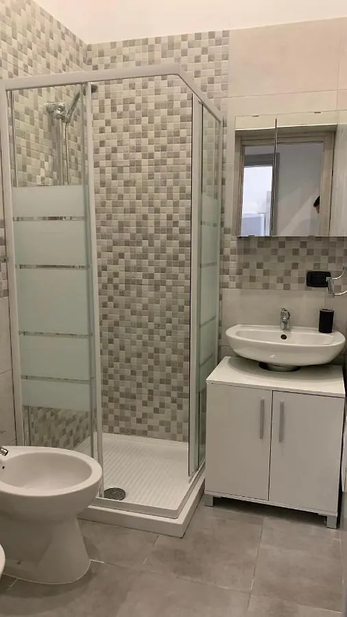 Miris Apartment Fast Comfortable Naples Airport Capodichino 25 Minutes Walk Self Check-In 0*,