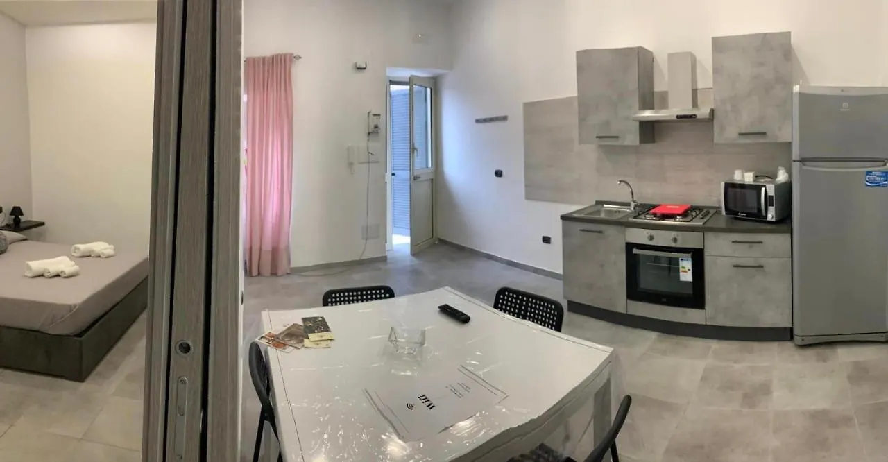 Miris Apartment Fast Comfortable Naples Airport Capodichino 25 Minutes Walk Self Check-In Italy